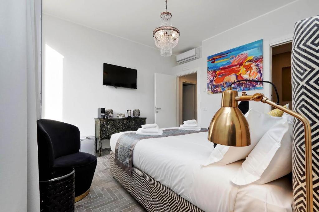 Della Croce Rooms Rome Bagian luar foto