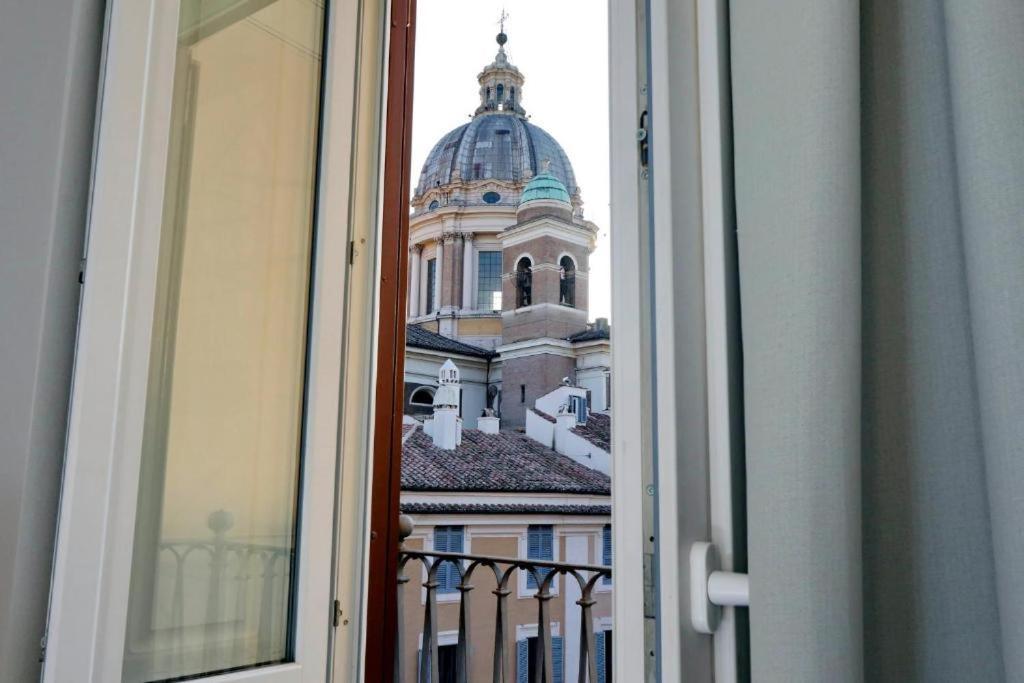Della Croce Rooms Rome Bagian luar foto